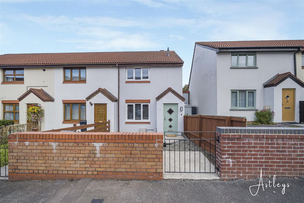 Property photo 1 of 19 Main Dwelling