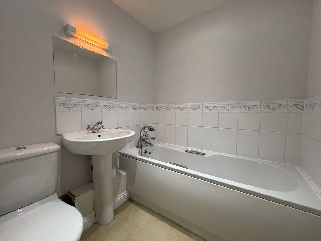 Property photo 2 of 10 Picture No. 03
