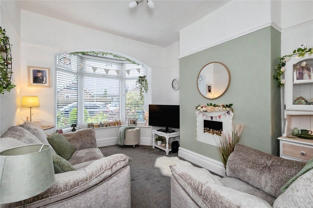 Property photo 2 of 22 Picture No. 09