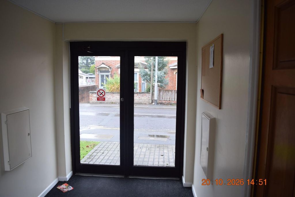 Property photo 2 of 15 Entrance