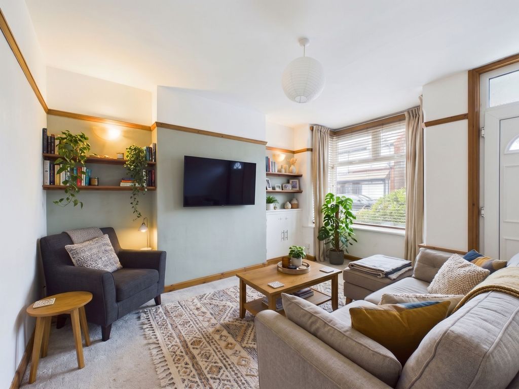 Property photo 2 of 15 Lounge (Virtually Furnished)
