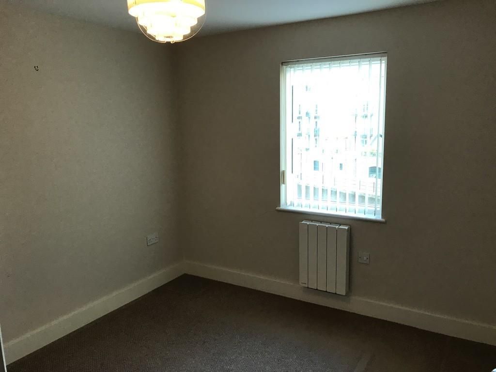 Property photo 3 of 8 Bedroom 1