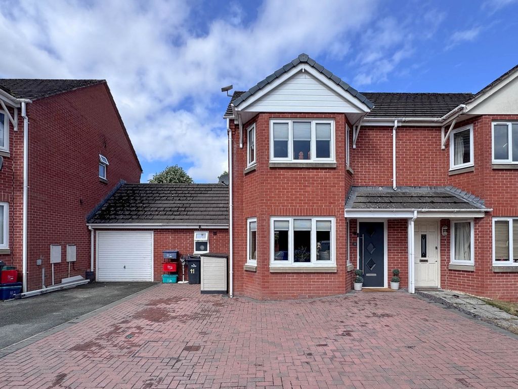 Property photo 1 of 36