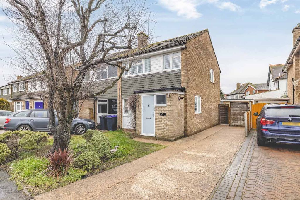 Property photo 1 of 12