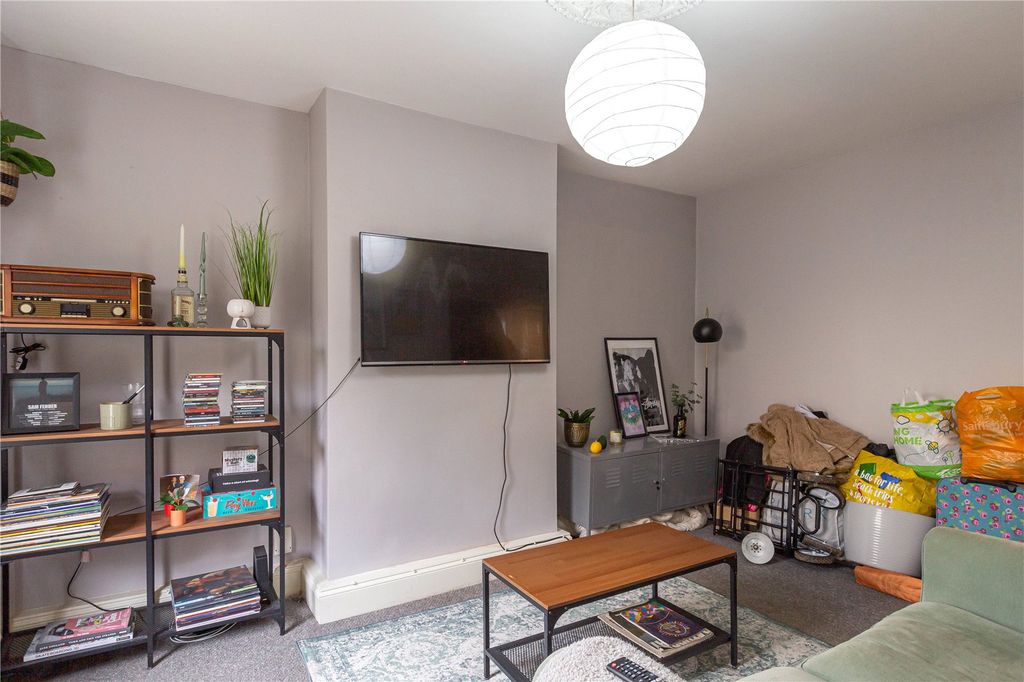 Property photo 3 of 7 Picture No. 15