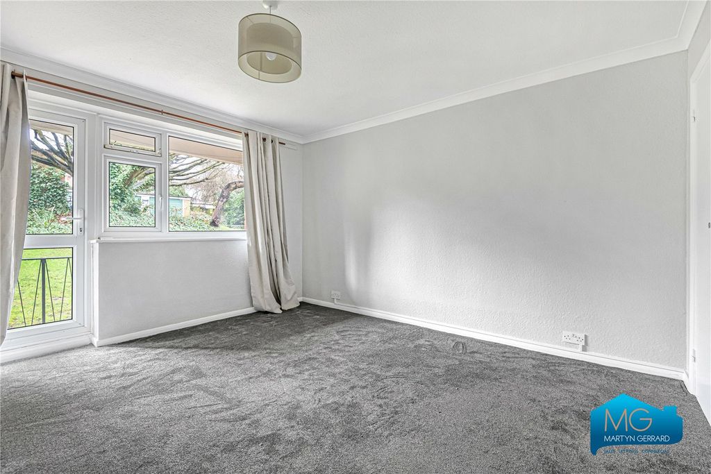 Property photo 3 of 9 Picture No. 18