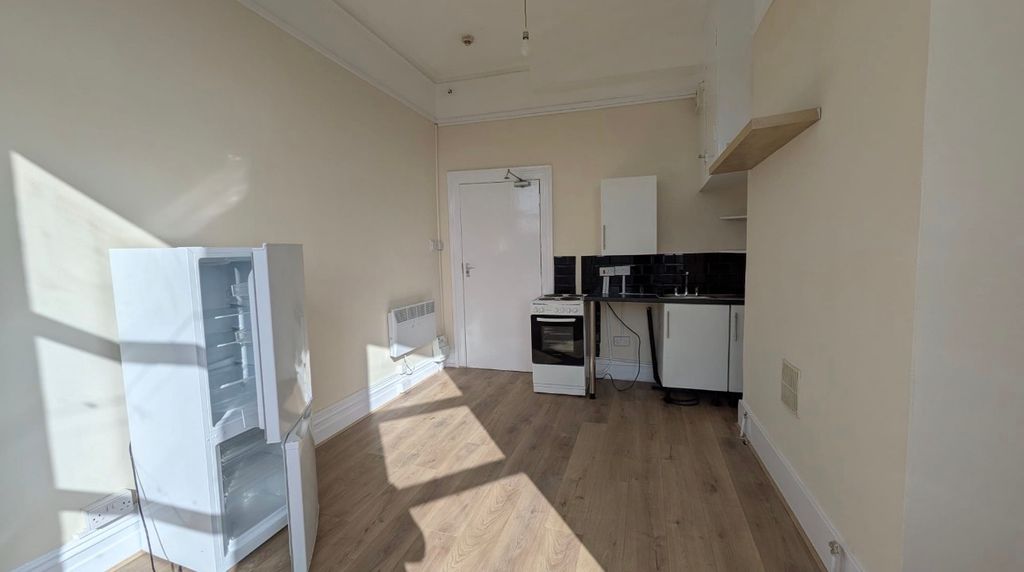 Property photo 2 of 5 Img_0683