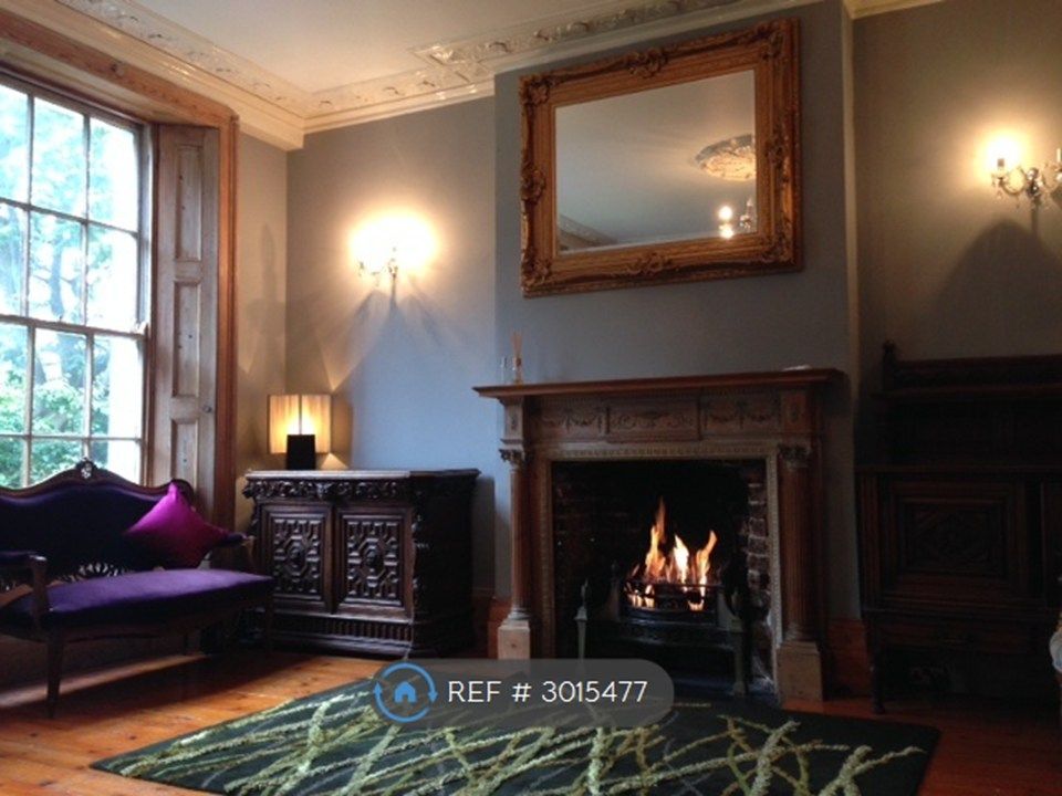 Property photo 1 of 11 Front Room Fire