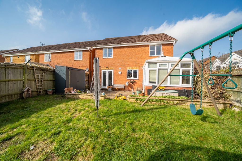 Property photo 2 of 25