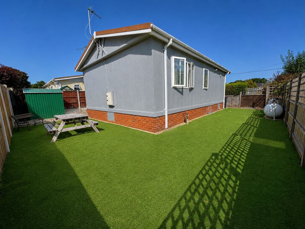 Property photo 2 of 10