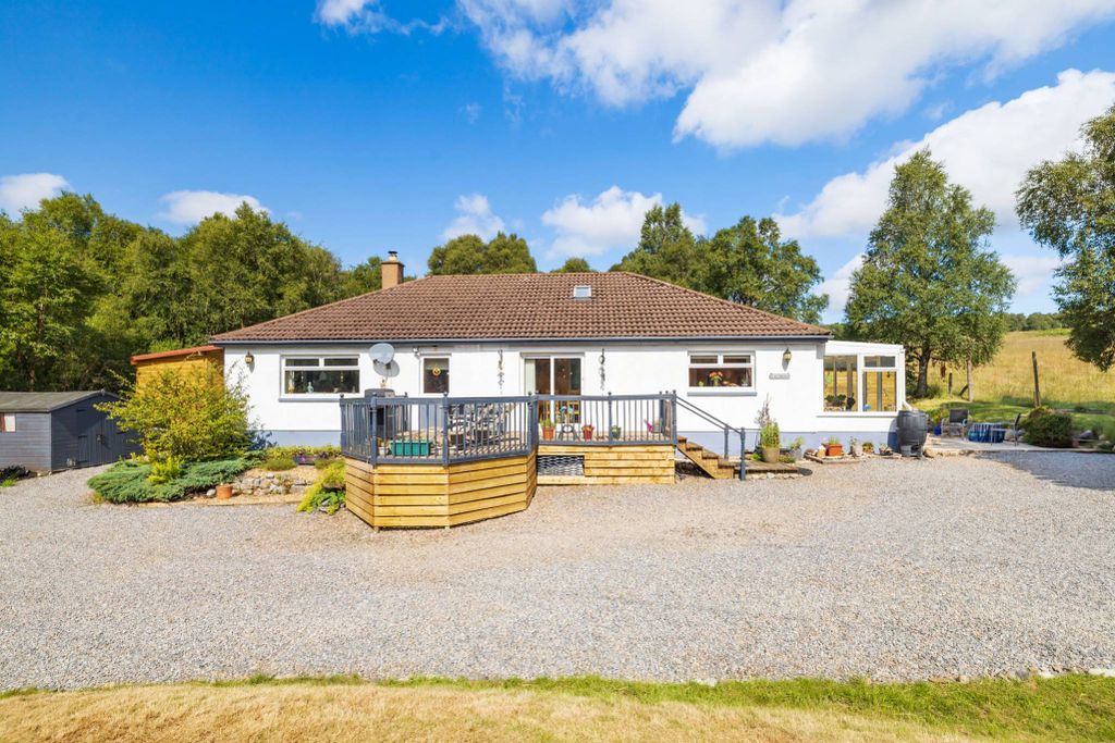 Property photo 1 of 24