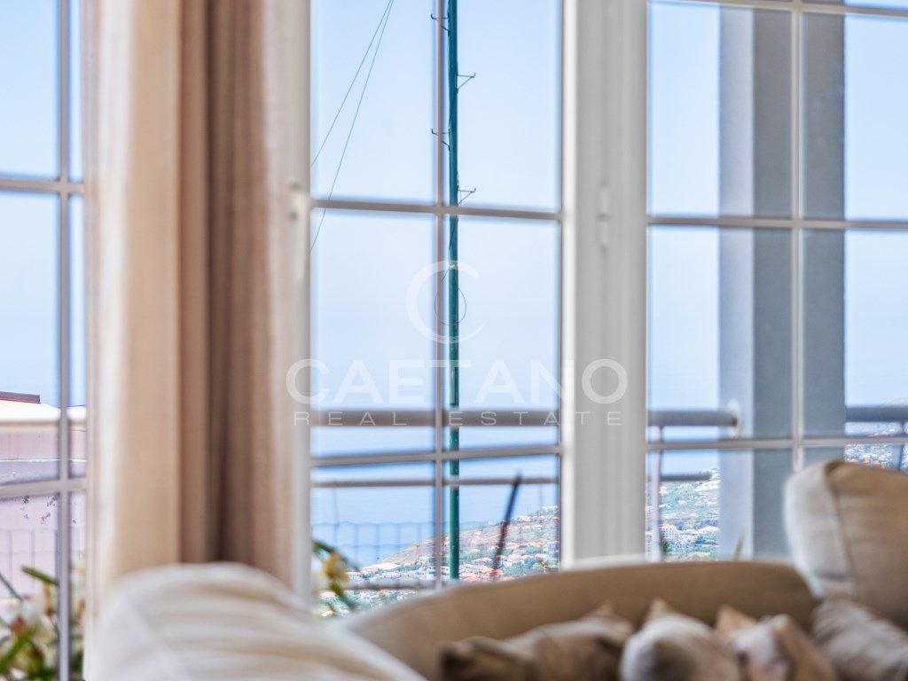Property photo 3 of 52