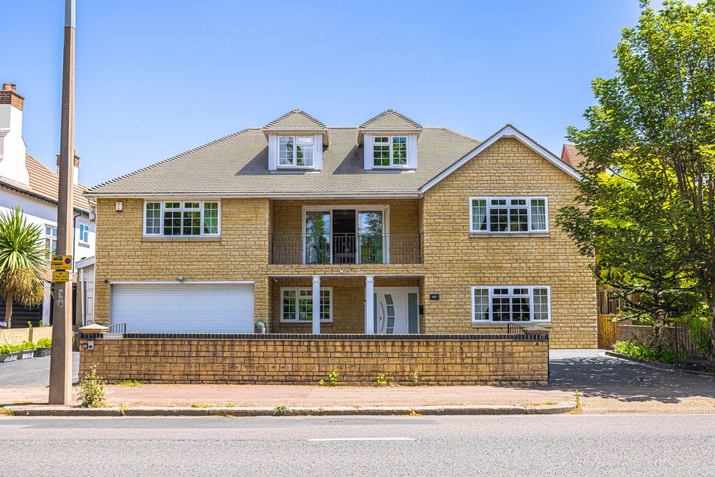Property photo 1 of 50