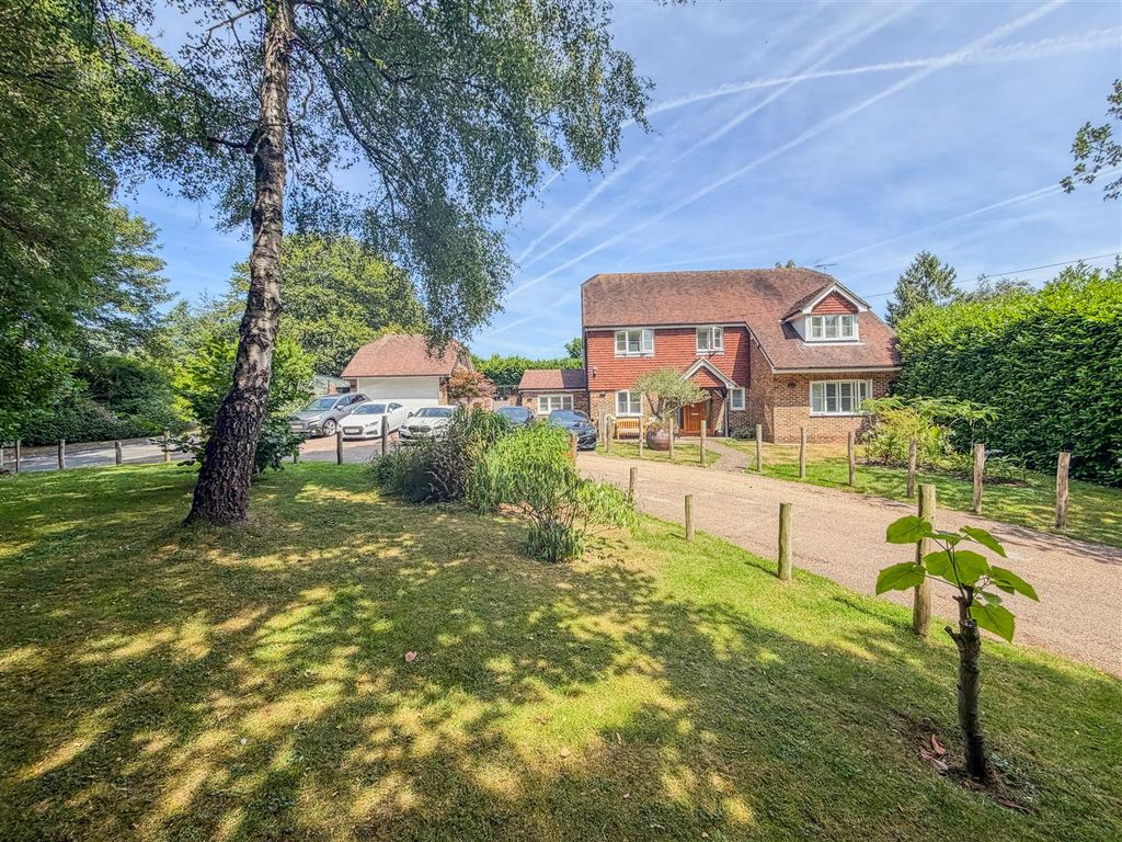 Property photo 1 of 32 Fen Pond Road26.Jpg