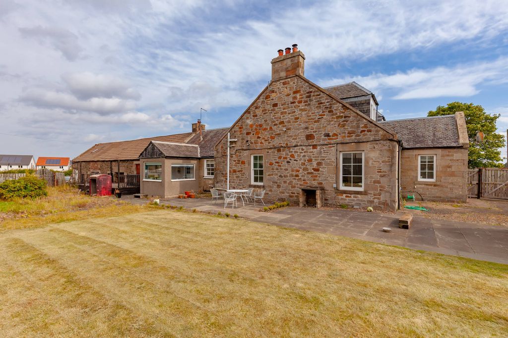 Property photo 1 of 31 Primary Property Image