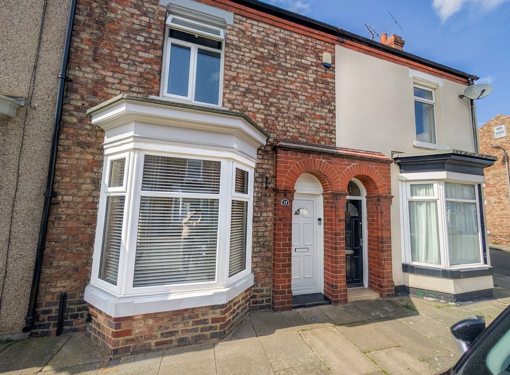 Property photo 1 of 17