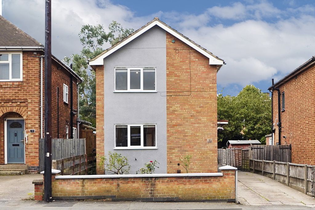 Property photo 1 of 18