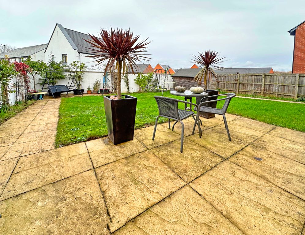 Property photo 2 of 22