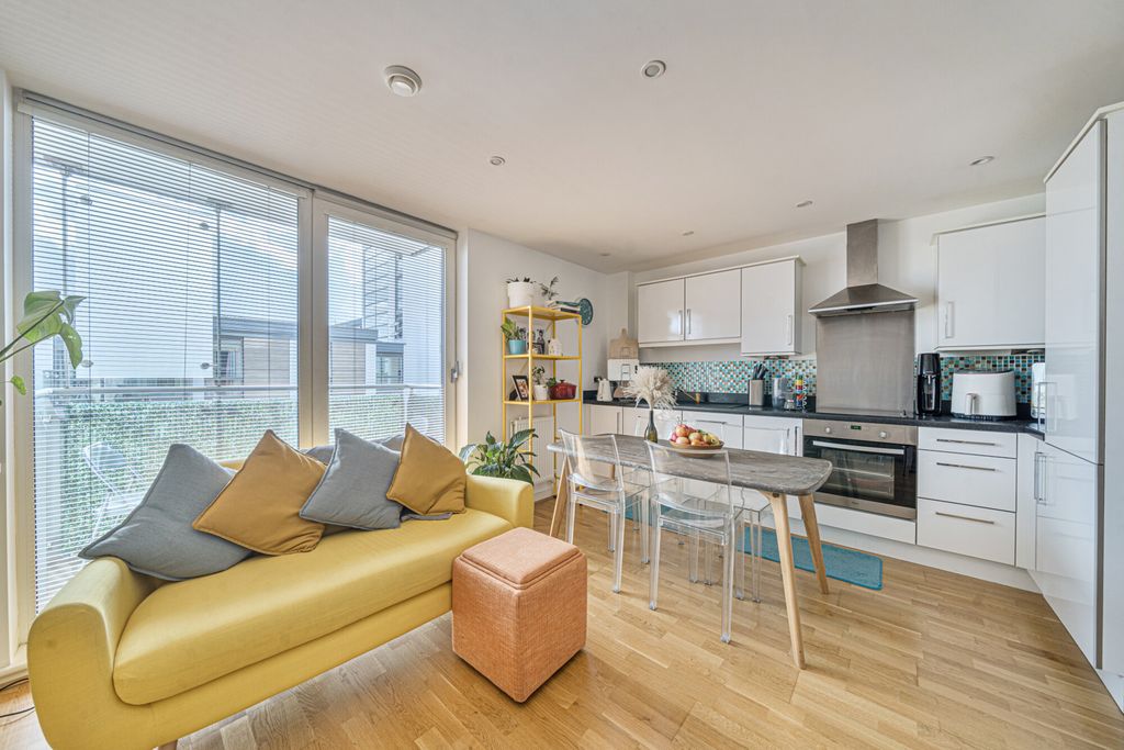Property photo 1 of 13 1349750-5-68c437F...