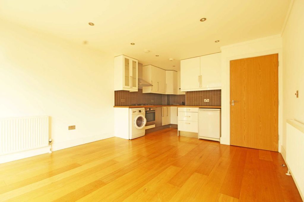 Property photo 2 of 4