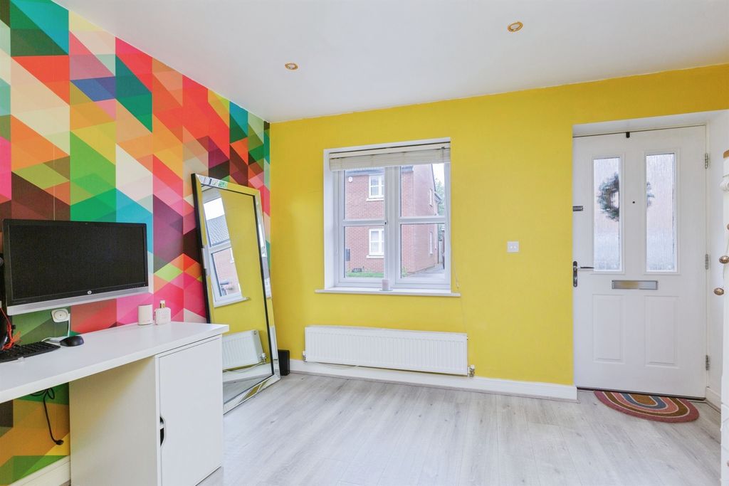 Property photo 2 of 17 Entrance Hall/Study