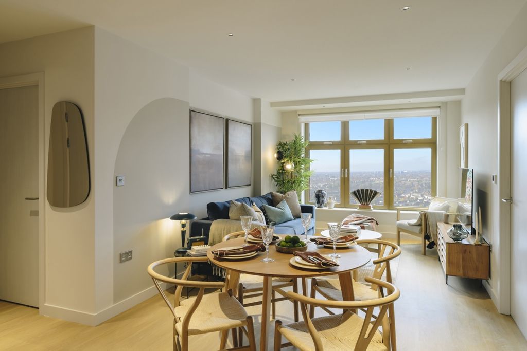 Property photo 1 of 10 The Wiltern Retou...