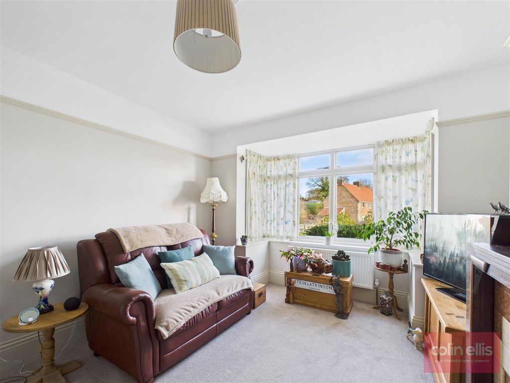 Property photo 3 of 30 Cam05075G0-Pr0238-Still011.Jpg