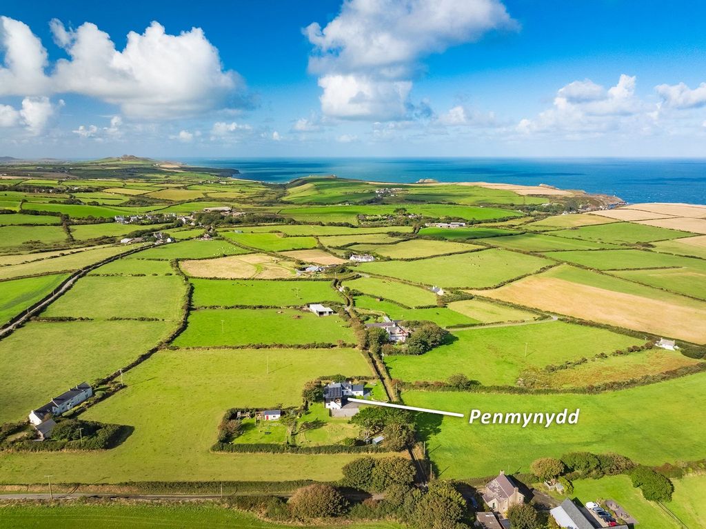 Property photo 3 of 41