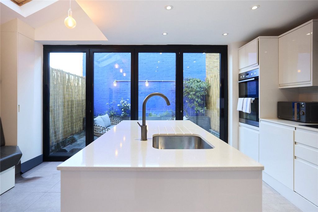 Property photo 3 of 65 Picture No. 42