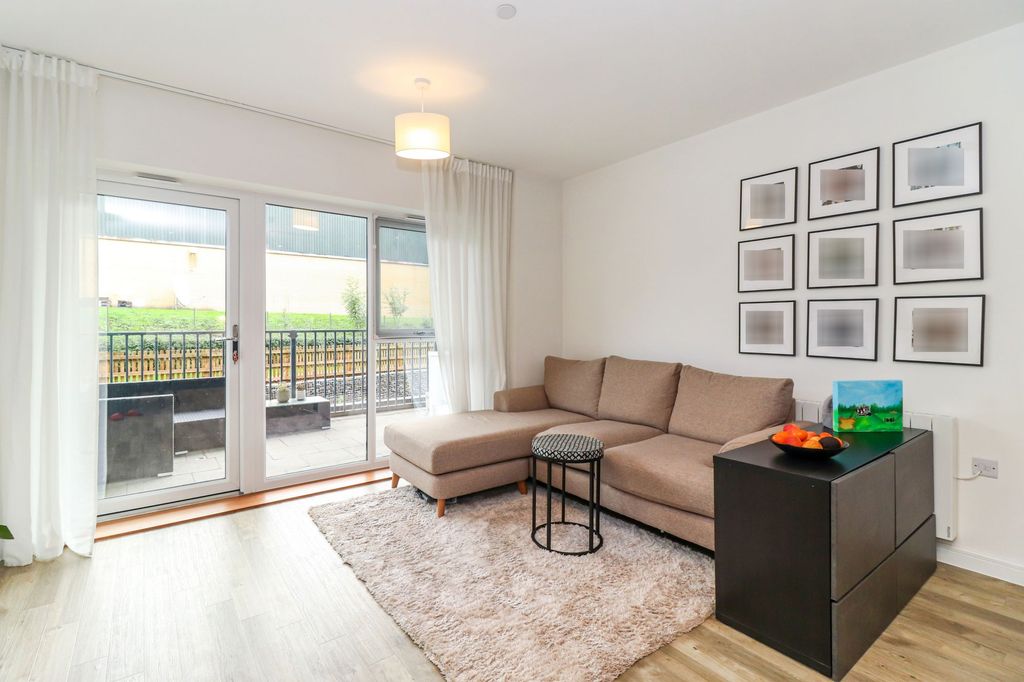 Property photo 3 of 22