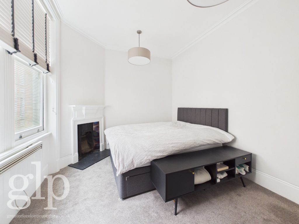 Property photo 2 of 18 3140733