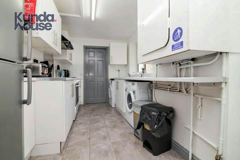 Property photo 2 of 27 Image 2