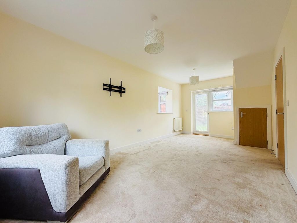 Property photo 3 of 18 Img_1920.Jpg