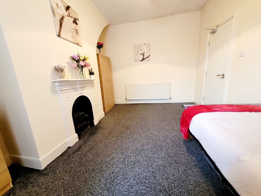 Property photo 2 of 4