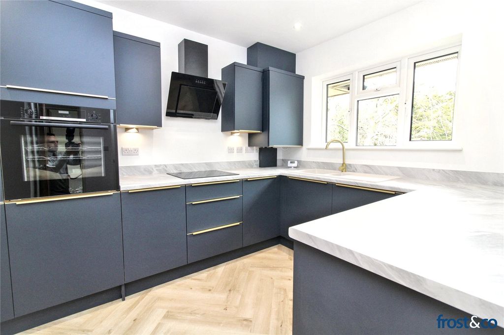 Property photo 2 of 16 Picture No. 16