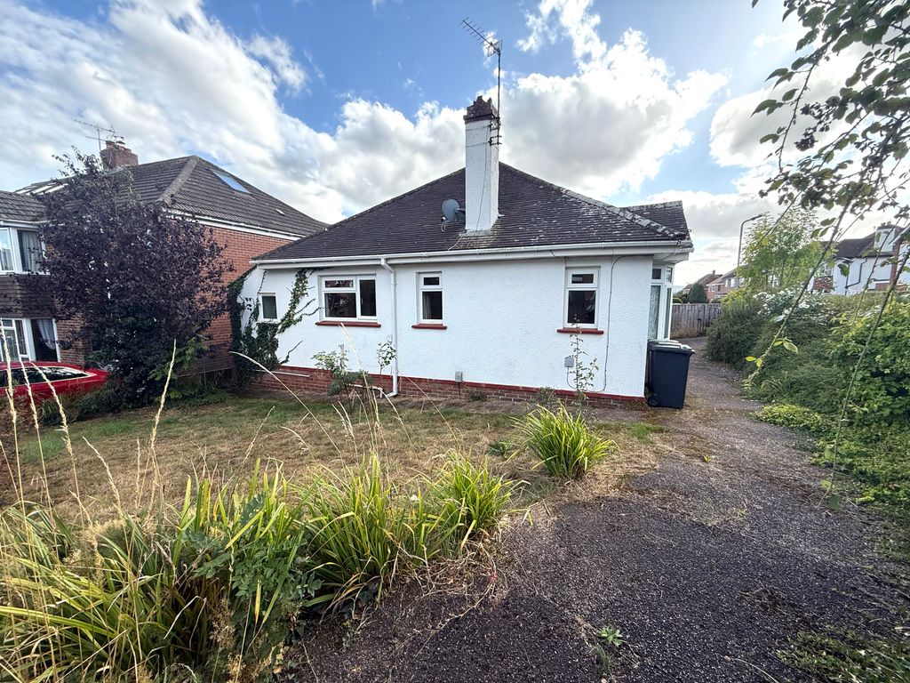 Property photo 3 of 18 Exterior