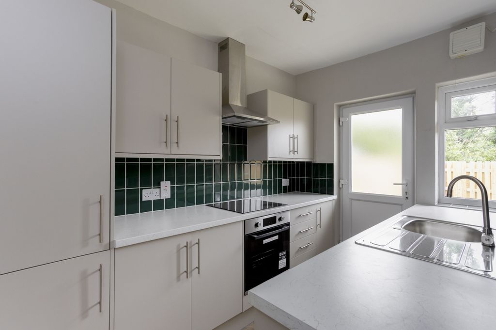 Property photo 1 of 13 68_Beech_Avenue_2