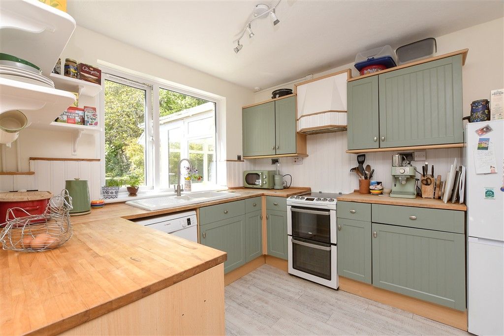 Property photo 1 of 21 Kitchen