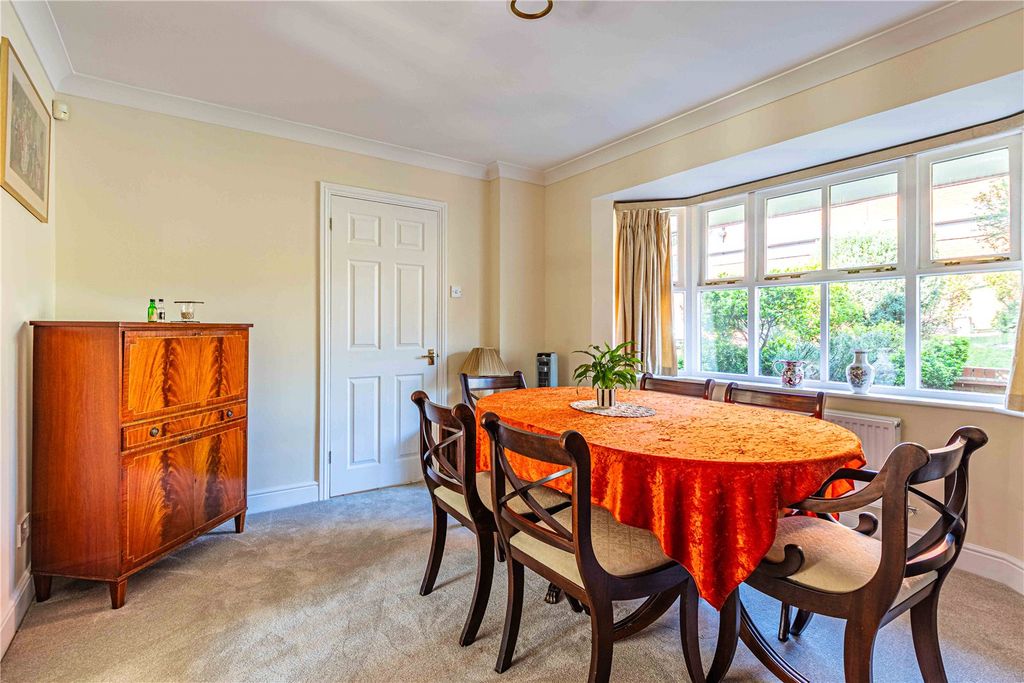 Property photo 3 of 36 Picture No. 24