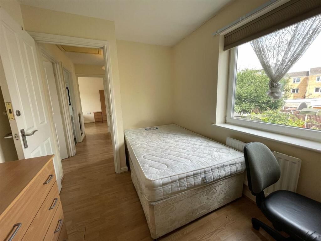 Property photo 2 of 8 54643_Thf220606_L_Img_01_0000.Jpeg