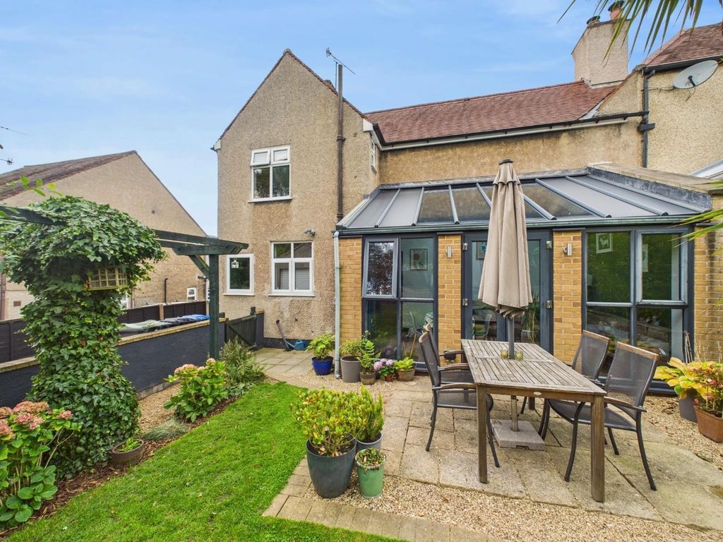 Property photo 1 of 19 Outside/Parking