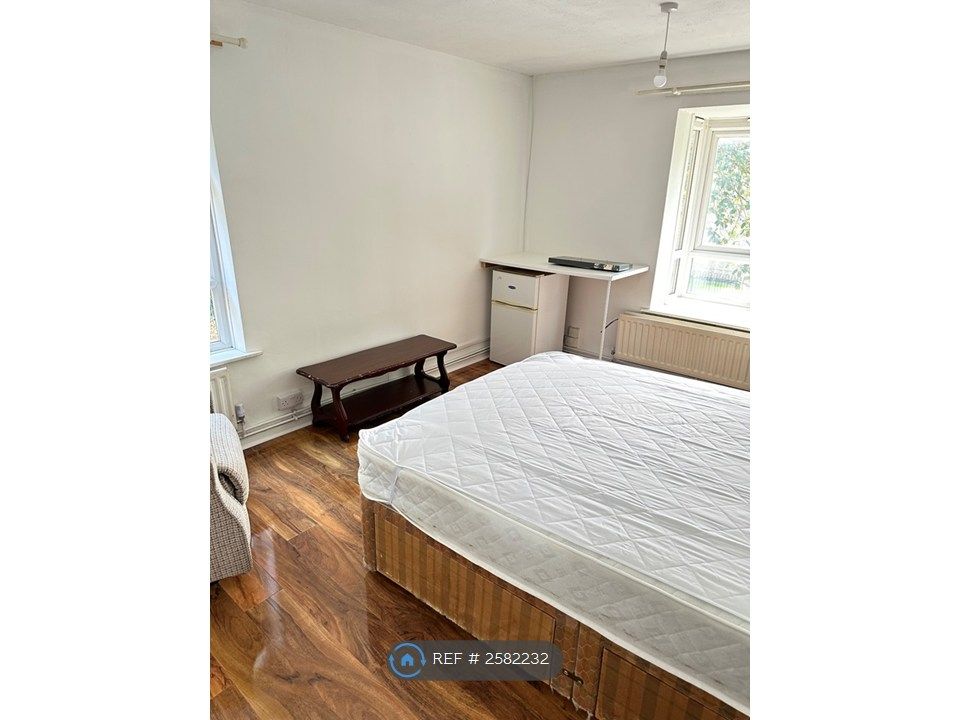 Property photo 3 of 6