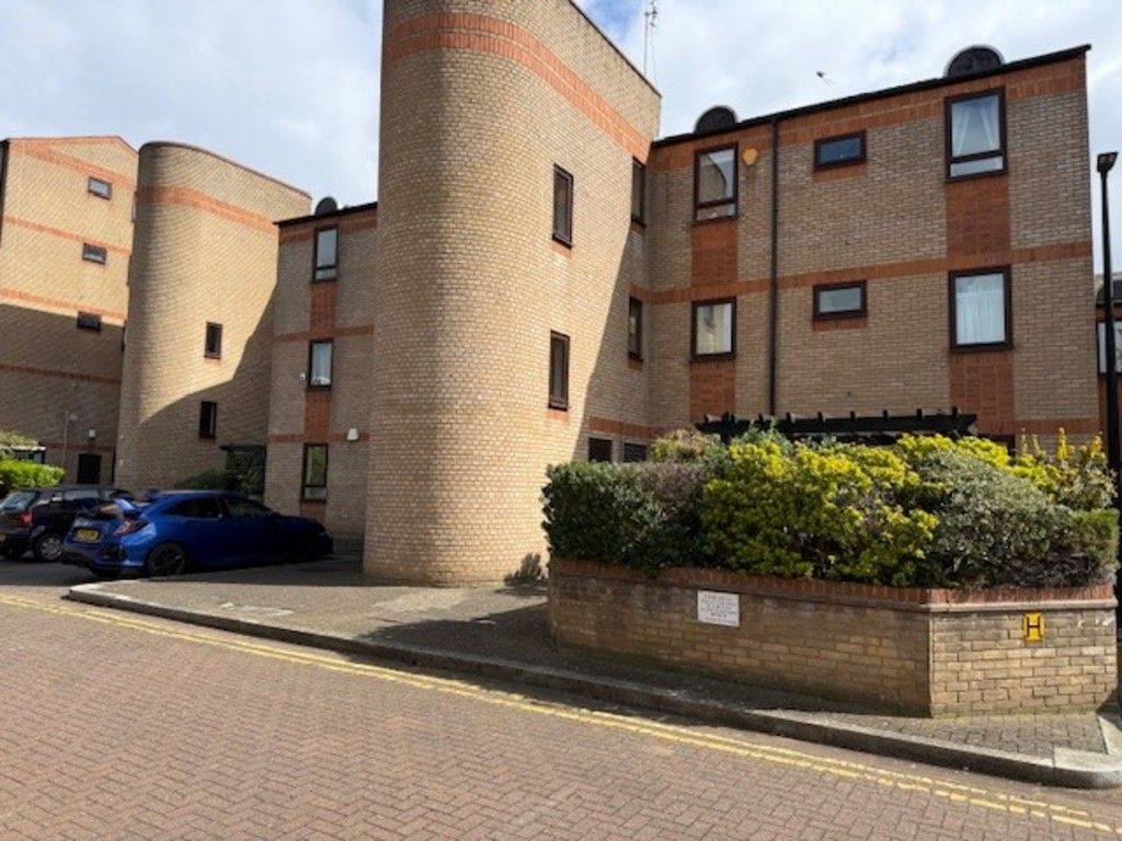 Property photo 1 of 7