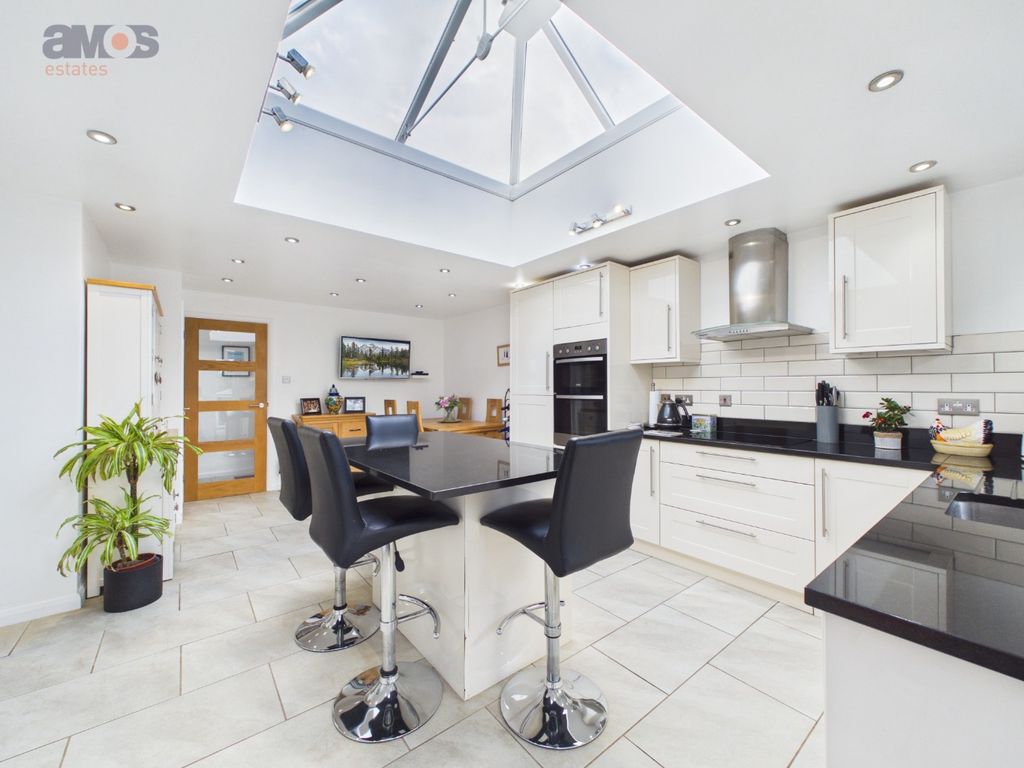 Property photo 2 of 17 5229434