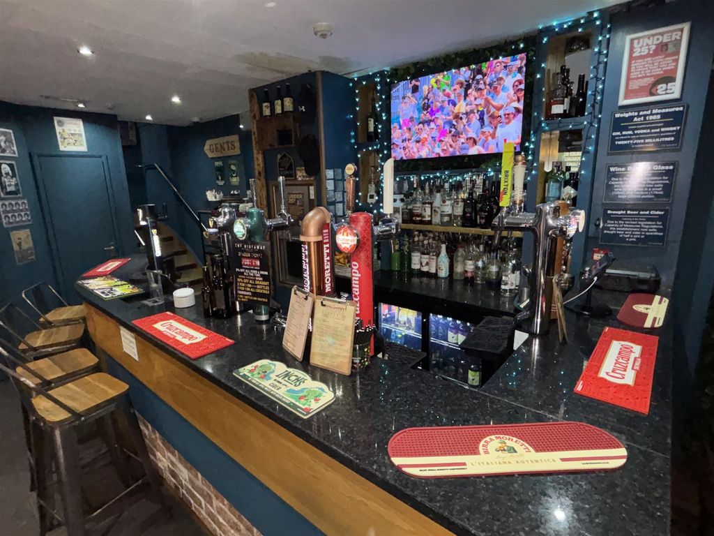 Property photo 2 of 9 Photo 1