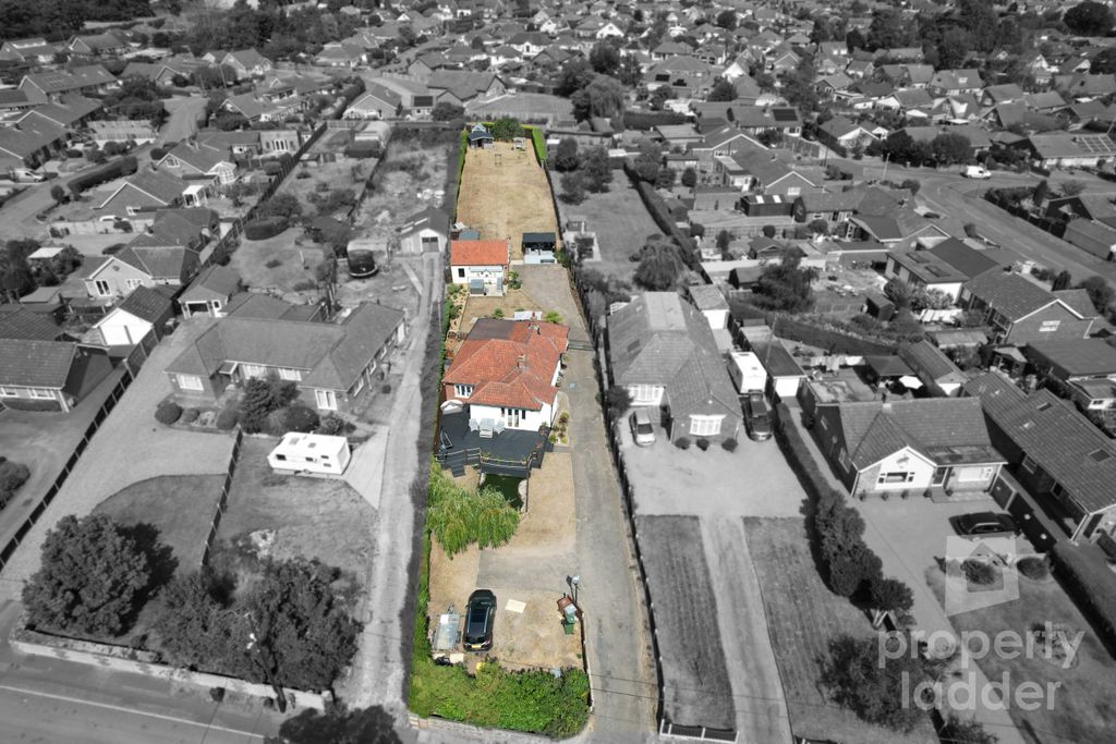 Property photo 2 of 28 Pl-3