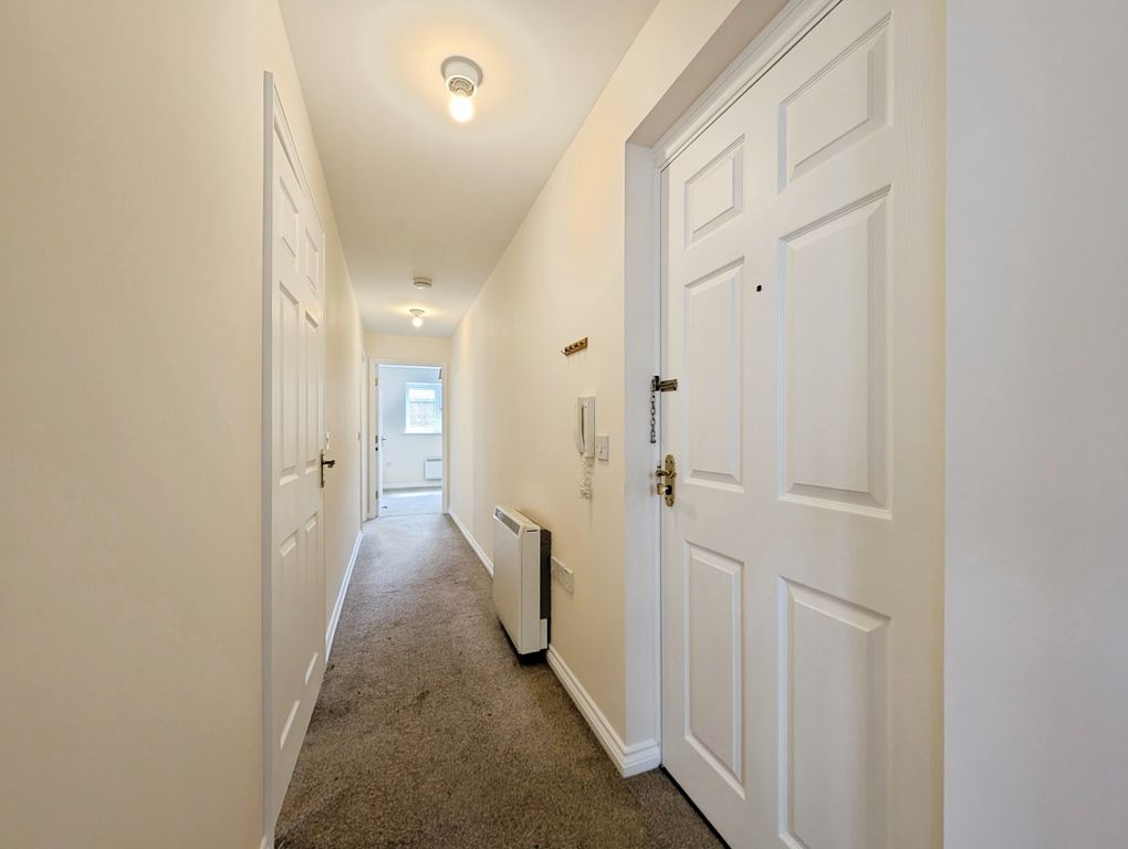 Property photo 3 of 15 Hallway