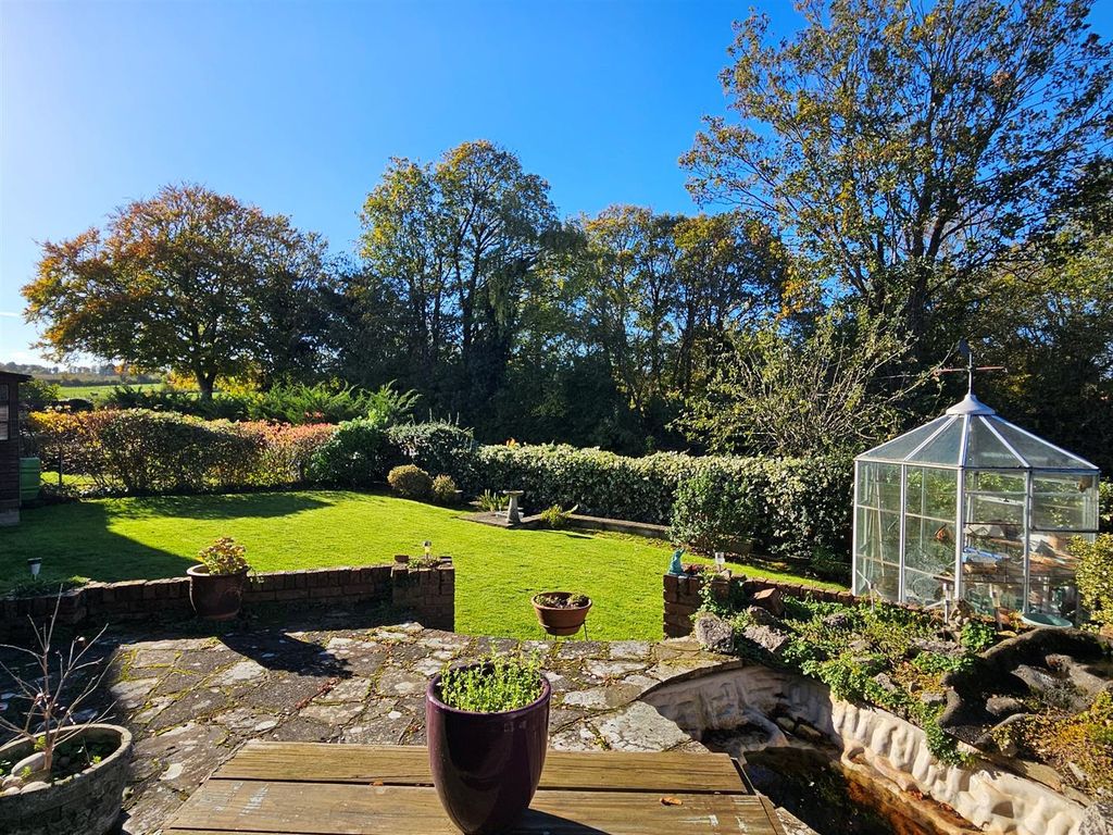 Property photo 2 of 13 .Octgarden3.Jpg