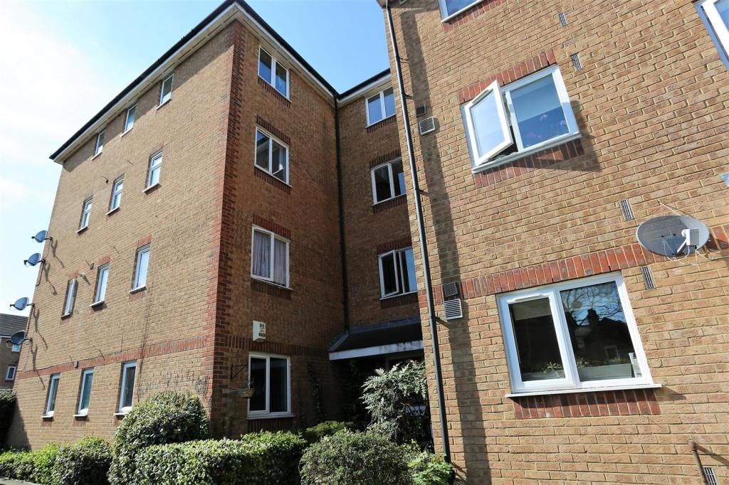 Property photo 2 of 18 Property