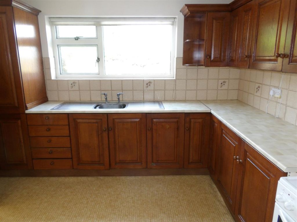 Property photo 3 of 25